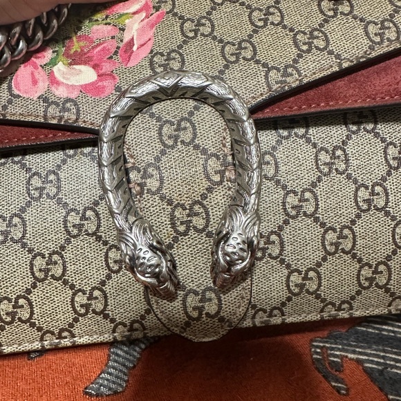 GUCCI ❤️🌟DIONYSUS GG SUPREME BLOOMS W/ SILVER-TONED TIGER HEAD CLOSURE⭐️ - Picture 8 of 14
